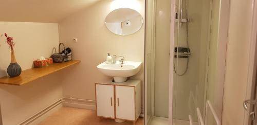 Les Grandes-Loges Bed & Breakfast | 40 m² Bed and breakfast ∙ 5 guests