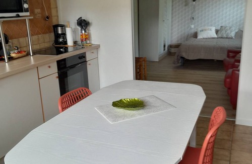 Vilosnes-Haraumont Cottage | 40 m² Cabin ∙ 1 bedroom ∙ 2 guests