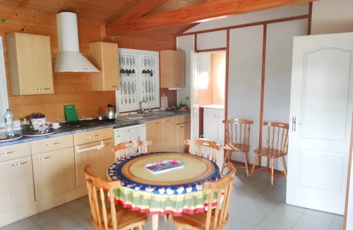 Presles-et-Boves Ski Chalet | 40 m² Chalet ∙ 2 bedrooms ∙ 4 guests