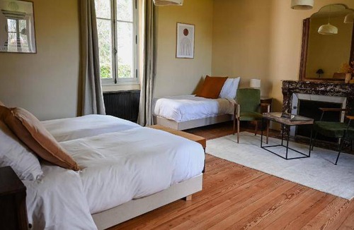 Raveau Bed & Breakfast | 400 m² Bed and breakfast ∙ 6 bedrooms ∙ 20 guests
