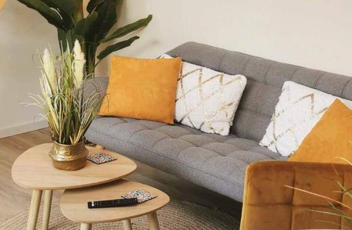 Bois-Jerome-Saint-Ouen Apartment | 45 m² Apartment ∙ 2 bedrooms ∙ 4 guests