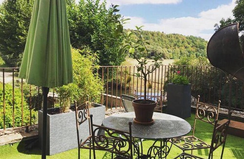 Noyers-sur-Serein Bed & Breakfast | 45 m² Bed and breakfast ∙ 5 guests