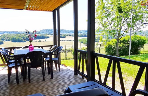 Huanne-Montmartin Ski Chalet | 47 m² Chalet ∙ 3 bedrooms ∙ 6 guests