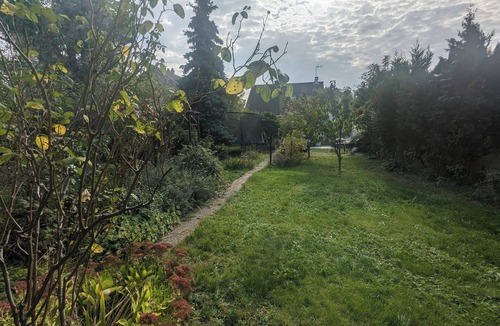 Vaires-sur-Marne House | 5 Bedroom Private vacation home in Vaires-sur-Marne