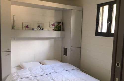 Bedarieux House | 5 Nice spacious chalet 2/3 p quiet - air conditioning swimming pool