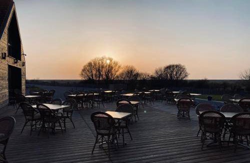 Woignarue Hotel | 50 m² Hotel ∙ 2 bedrooms ∙ 6 guests
