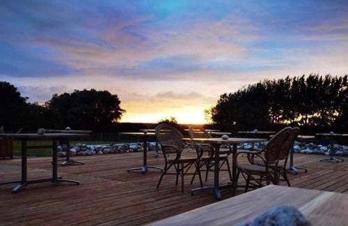 Woignarue Hotel | 50 m² Hotel ∙ 2 bedrooms ∙ 6 guests