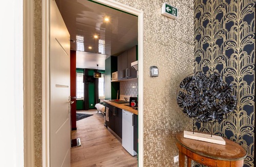 Saint-Quentin Apartment | 52 m² Apartment ∙ 3 guests