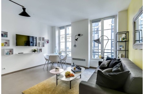 Quartier de la Porte-Saint-Denis Apartment | 55 m² Apartment ∙ 2 bedrooms ∙ 4 guests