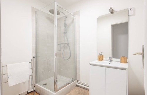 Calais Apartment | 58 m² Apartment ∙ 2 bedrooms ∙ 6 guests