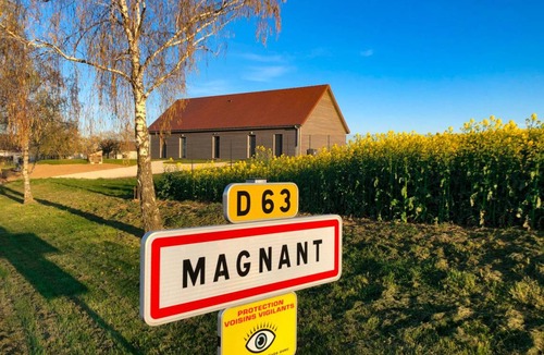 Magnant House | 58 m² Gîte ∙ 2 bedrooms ∙ 4 guests