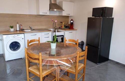 Chelles House | 60 m² House ∙ 2 bedrooms ∙ 4 guests