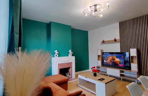 Creil Apartment | 62 m² Apartment ∙ 3 bedrooms ∙ 6 guests