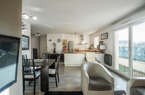 Petit-Colombes Apartment | 63 m² Apartment ∙ 2 bedrooms ∙ 4 guests