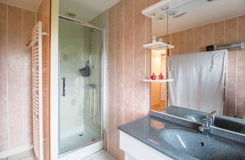 Verneugheol House | 63g63759 - Verneugheol