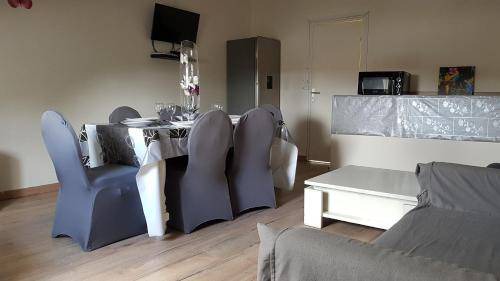 Meaux Apartment | 64 m² Apartment ∙ 2 bedrooms ∙ 7 guests
