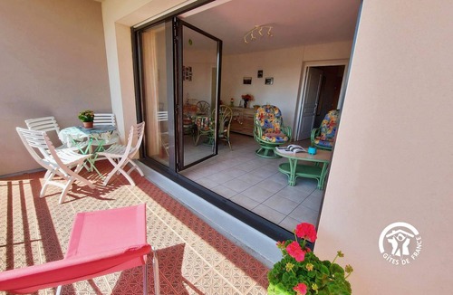 Mayenne Apartment | 65 m² Apartment ∙ 2 bedrooms ∙ 4 guests