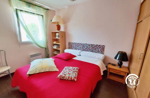 Mayenne Apartment | 65 m² Apartment ∙ 2 bedrooms ∙ 4 guests