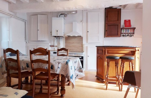 Bailleau-Armenonville Cottage | 65 m² Cabin ∙ 2 bedrooms ∙ 6 guests