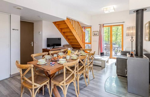 Eppe-Sauvage House | 65 m² House ∙ 3 bedrooms ∙ 8 guests