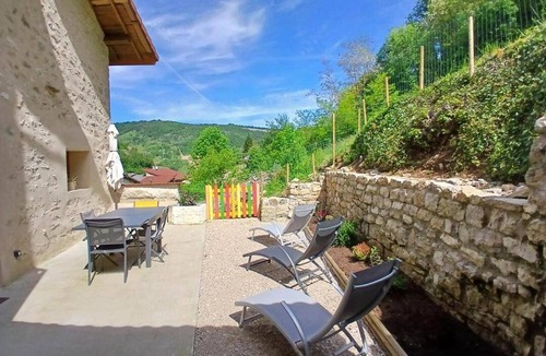 Cerdon House | 66 m² Gîte ∙ 2 bedrooms ∙ 4 guests