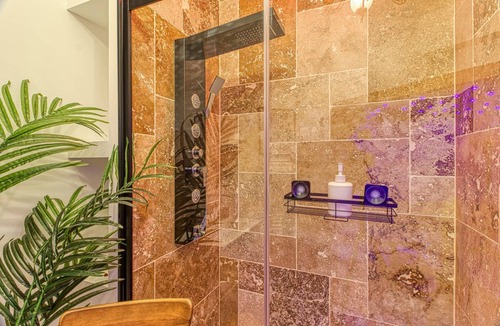 Gare Apartment | 68 m² Apartment ∙ 2 bedrooms ∙ 6 guests