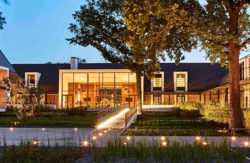 L'Isle-Adam Hotel | 68 m² Hotel ∙ 127 guests