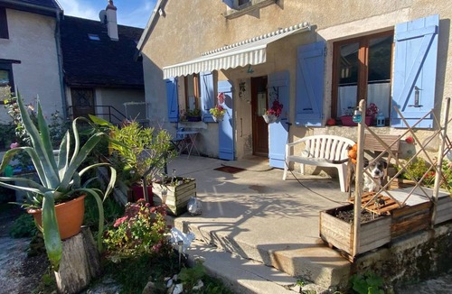 Les Planches-pres-Arbois House | 70 m² House ∙ 3 bedrooms ∙ 6 guests