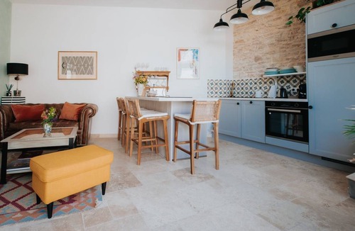 Meursault Cottage | 70 m² Cabin ∙ 2 bedrooms ∙ 4 guests
