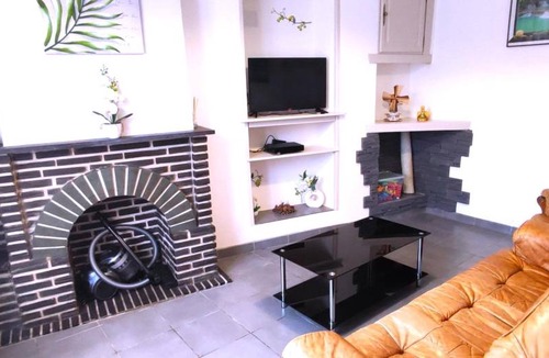Fumay House | 70 m² Gîte ∙ 3 bedrooms ∙ 4 guests