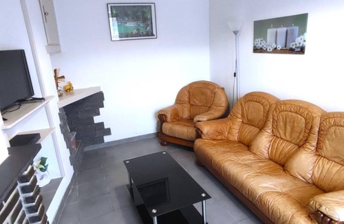 Fumay House | 70 m² Gîte ∙ 3 bedrooms ∙ 4 guests