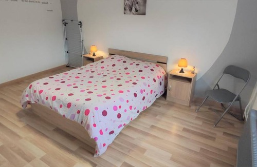 Fumay House | 70 m² Gîte ∙ 3 bedrooms ∙ 4 guests