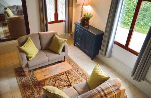 Grigny House | 70 m² House ∙ 2 bedrooms ∙ 4 guests