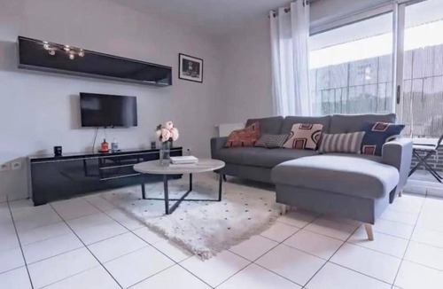 Bobigny Resort | 70 m² Private room ∙ 1 bedroom ∙ 1 guest