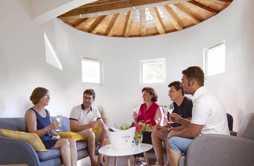 Bar-sur-Seine House | 700 m² Gîte ∙ 9 bedrooms ∙ 26 guests