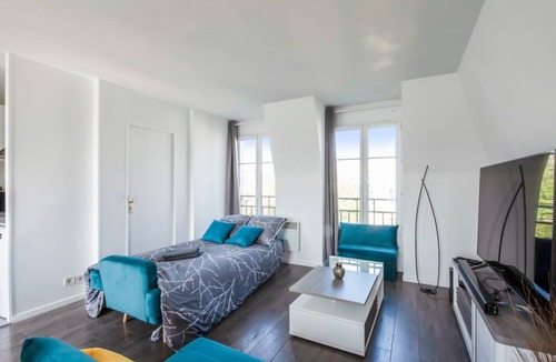 Chessy Apartment | 71 m² Apartment ∙ 2 bedrooms ∙ 5 guests