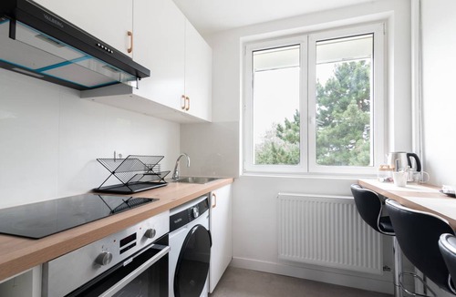 Rosny-sous-Bois Apartment | 75 m² Apartment ∙ 4 bedrooms ∙ 8 guests