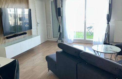 Goussainville Apartment | 75 m² Apartment ∙ 2 bedrooms ∙ 4 guests