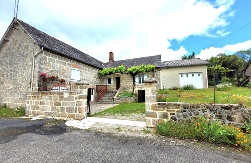 Jugeals-Nazareth House | 75 m² Gîte ∙ 1 bedroom ∙ 2 guests