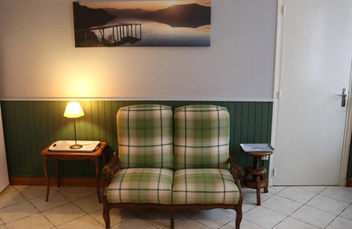 Charix House | 78 m² Gîte ∙ 2 bedrooms ∙ 6 guests