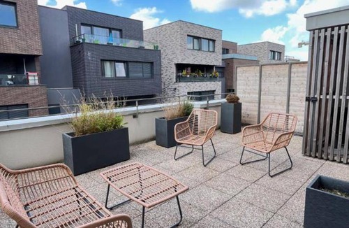 Bezannes Apartment | 79 m² Apartment ∙ 2 bedrooms ∙ 5 guests