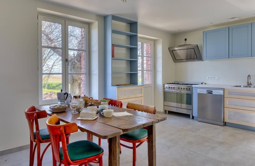 Vattetot-sur-Mer House | 8 bedroom nice home in Vattetot-sur-Mer
