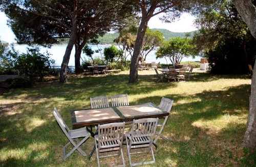 Favone Apartment | 8 person ground floor apartment with sea view