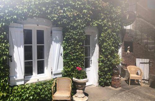 Saint-Martin-des-Champs Bed & Breakfast | 80 m² Bed and breakfast ∙ 2 bedrooms ∙ 6 guests