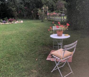 Saint-Martin-des-Champs Bed & Breakfast | 80 m² Bed and breakfast ∙ 2 bedrooms ∙ 6 guests