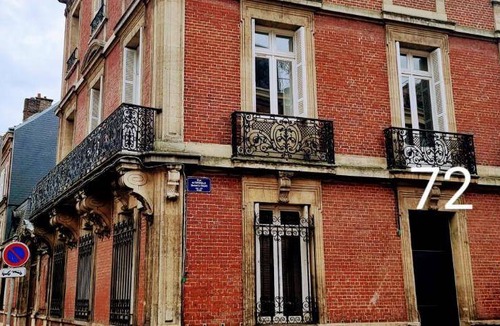 Quartier Vieux Marche-Cathedrale Apartment | 80 m² Apartment ∙ 2 bedrooms ∙ 8 guests