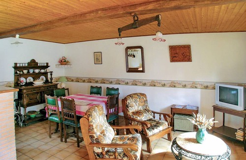 Hames-Boucres House | 80 m² Maisonette ∙ 3 bedrooms ∙ 6 guests