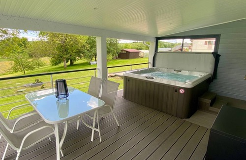 Plombieres-les-Bains Cottage | 82 m² Cabin ∙ 3 bedrooms ∙ 5 guests