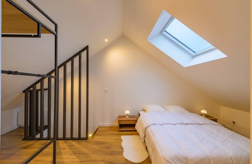 Solesmes Apartment | 85 m² Apartment ∙ 1 bedroom ∙ 4 guests