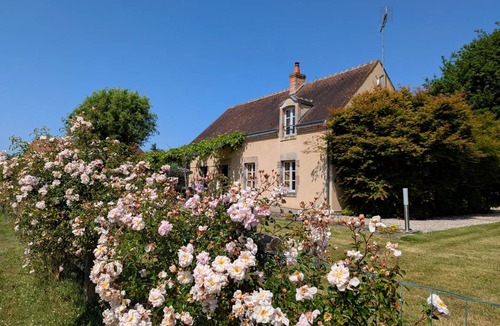 Vitry-aux-Loges Cottage | 85 m² Cabin ∙ 2 bedrooms ∙ 5 guests